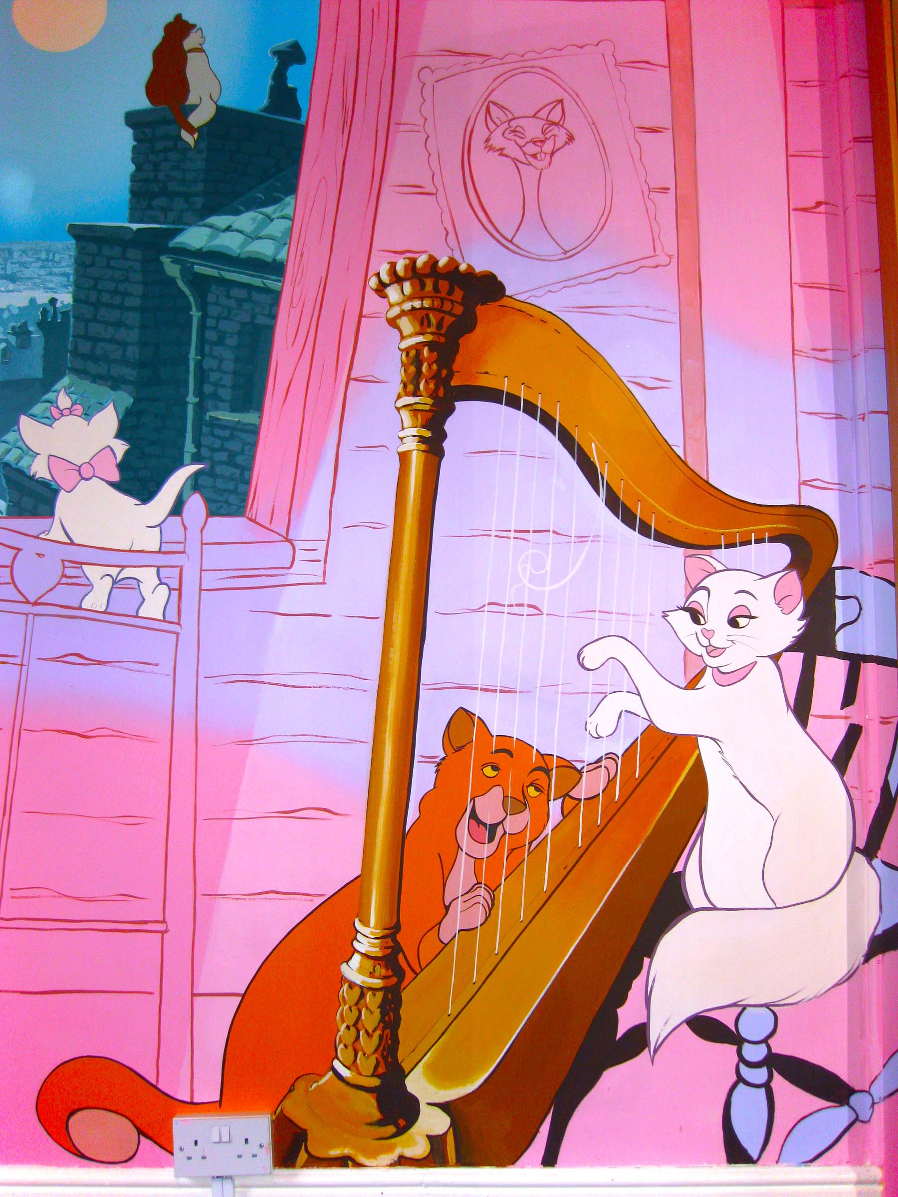 Duchess and O'Malley crooning through the harp strings in Aristocats mural