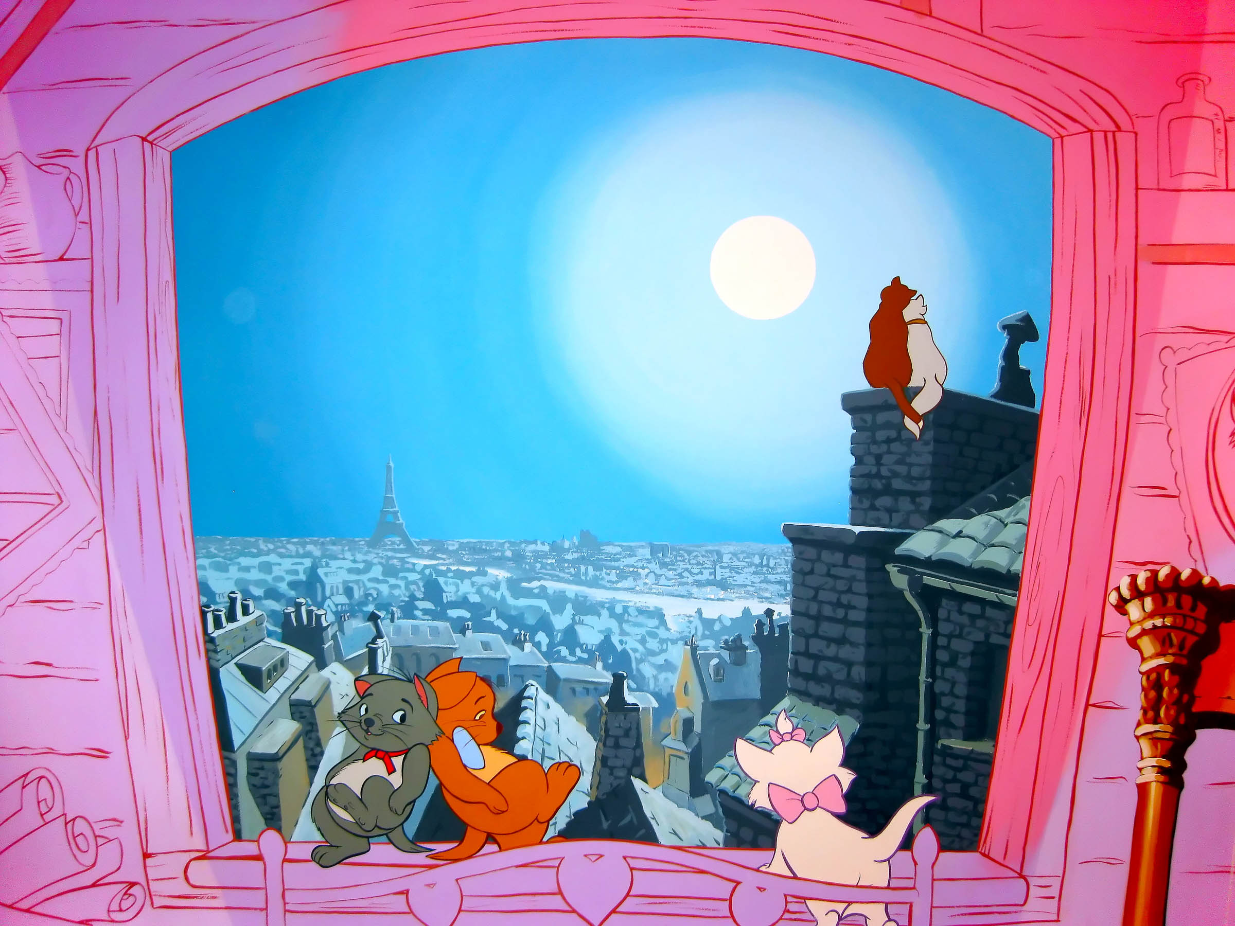 When the Aristocats reach Paris, O'Malley bumps into his ol' pal Scat Cat, so time for some Disney style jazz...