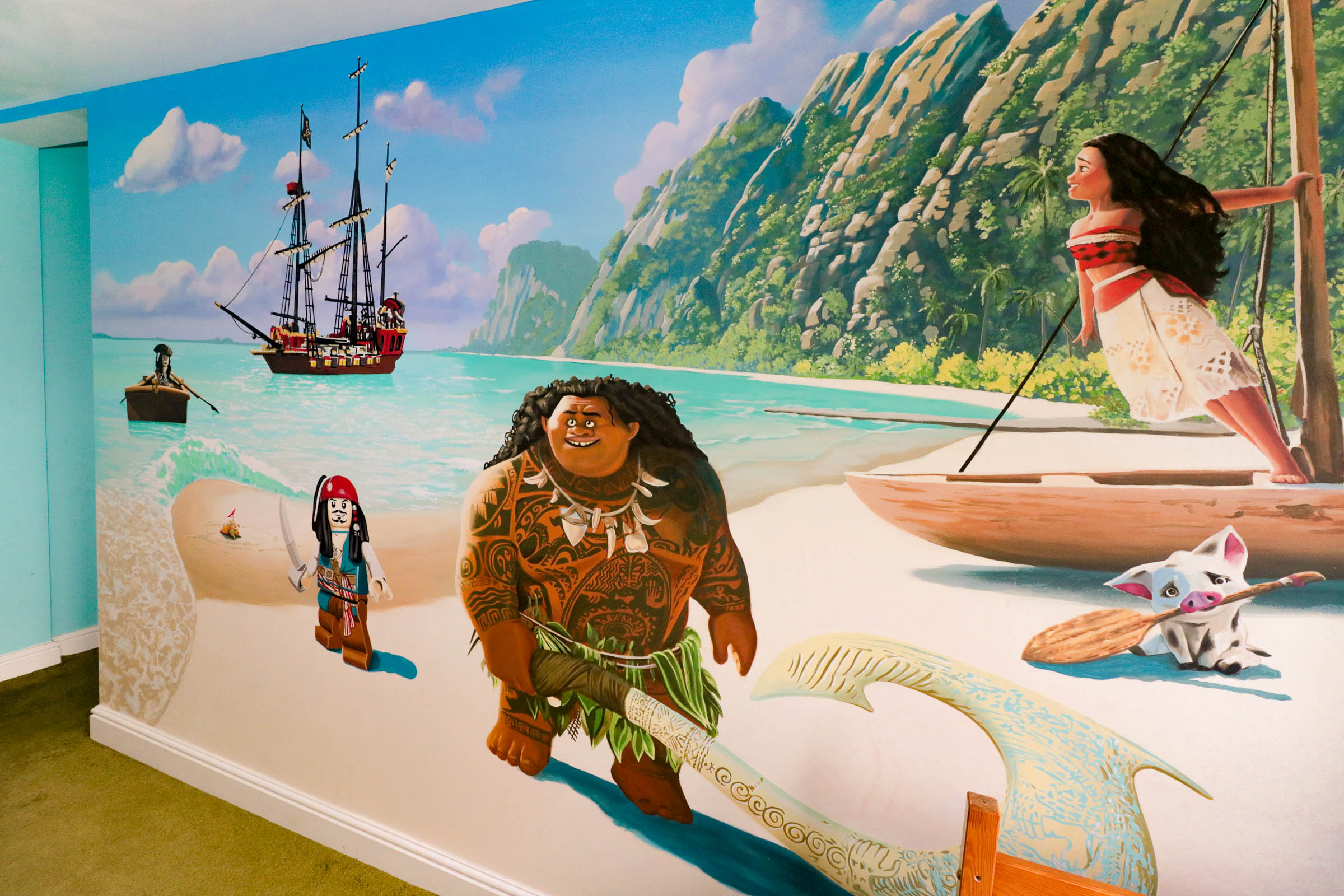 Moana mural with Maui taking centre stage, with Lego Pirates of the Paribbean