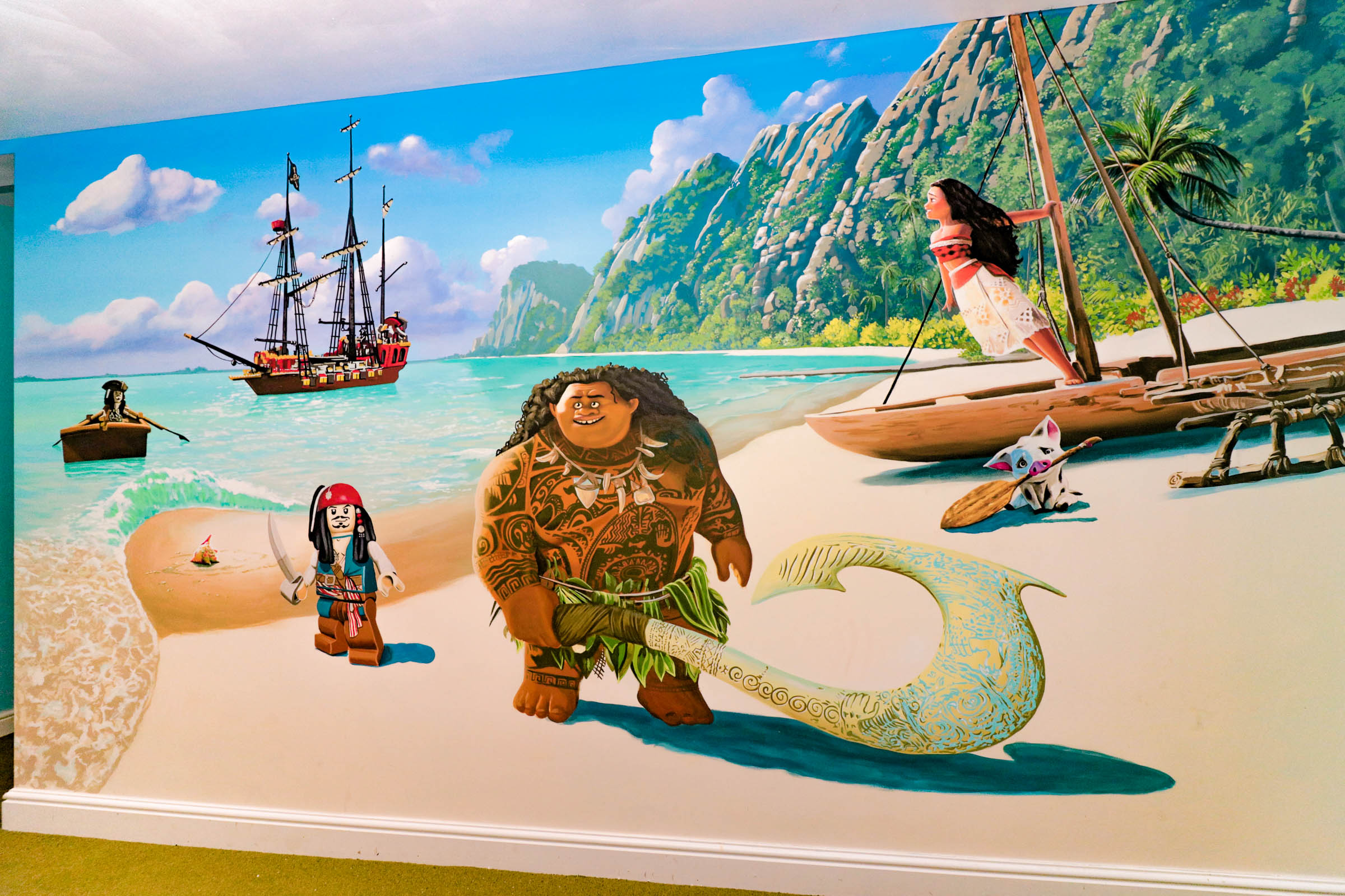 Moana mural with Lego Pirates of the Caribbean