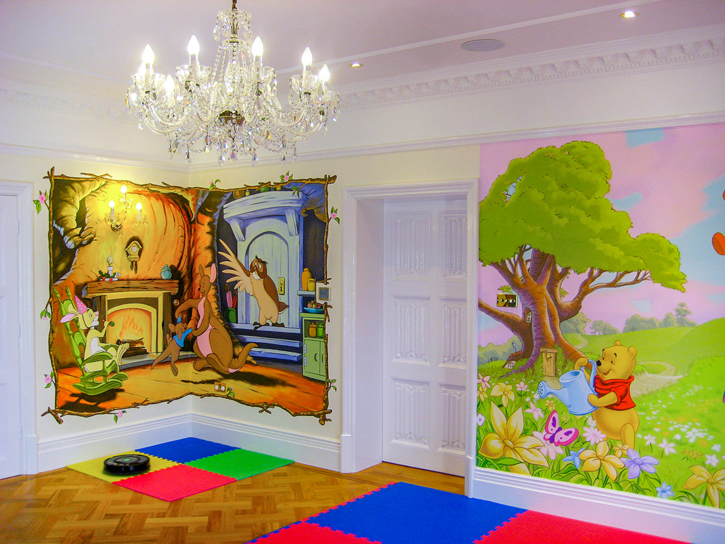 winnie-the-pooh-murals-in-playroom